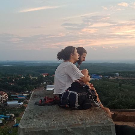 Happy Bungalow & Trekking Banlung 外观 照片
