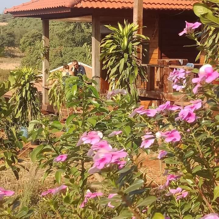 Happy Bungalow & Trekking Banlung 外观 照片