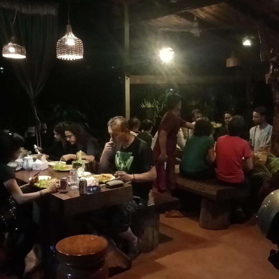 Happy Bungalow & Trekking Banlung 外观 照片
